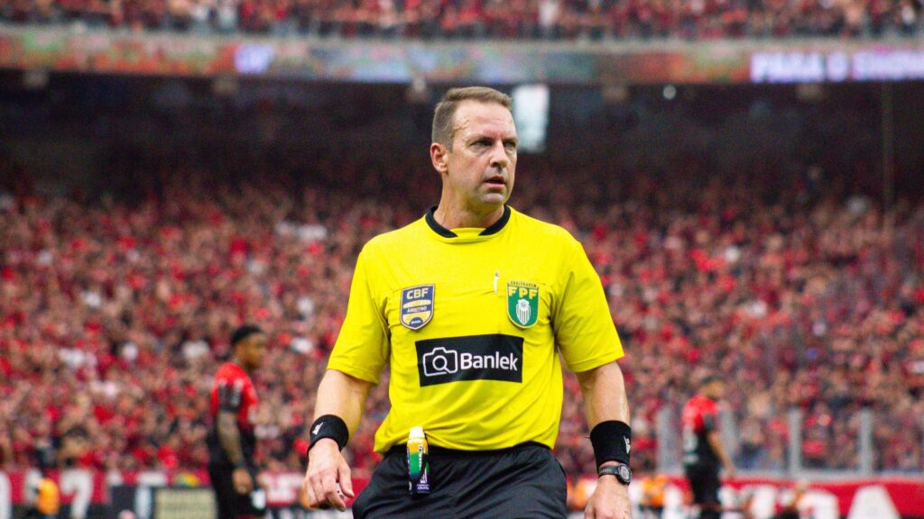 FPF apresenta novos uniformes da arbitragem para o Paranaense 2026 2 Foto: Raphael Brauhardt/ FPF